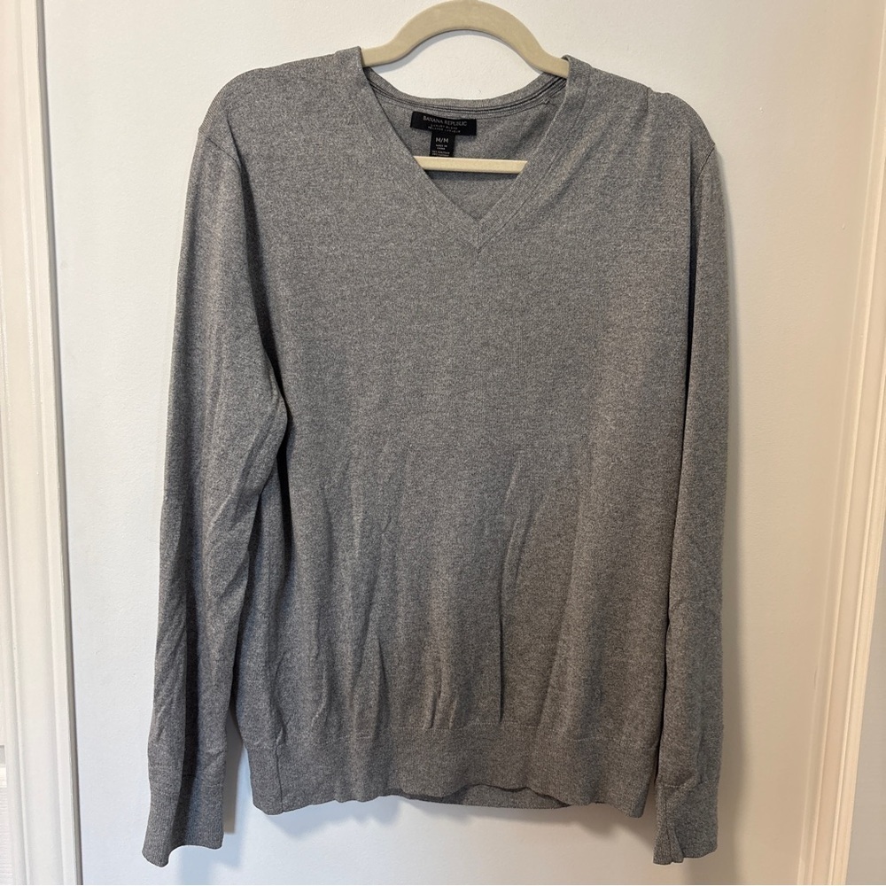 Banana Republic Grey V-Neck Silk Cotton Cashmere Blend Medium Minimalist Capsule